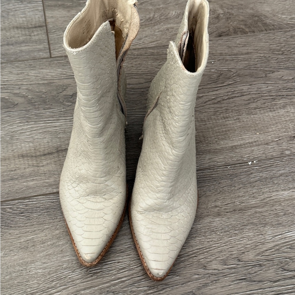 Matisse Caty Snakeskin Boot
